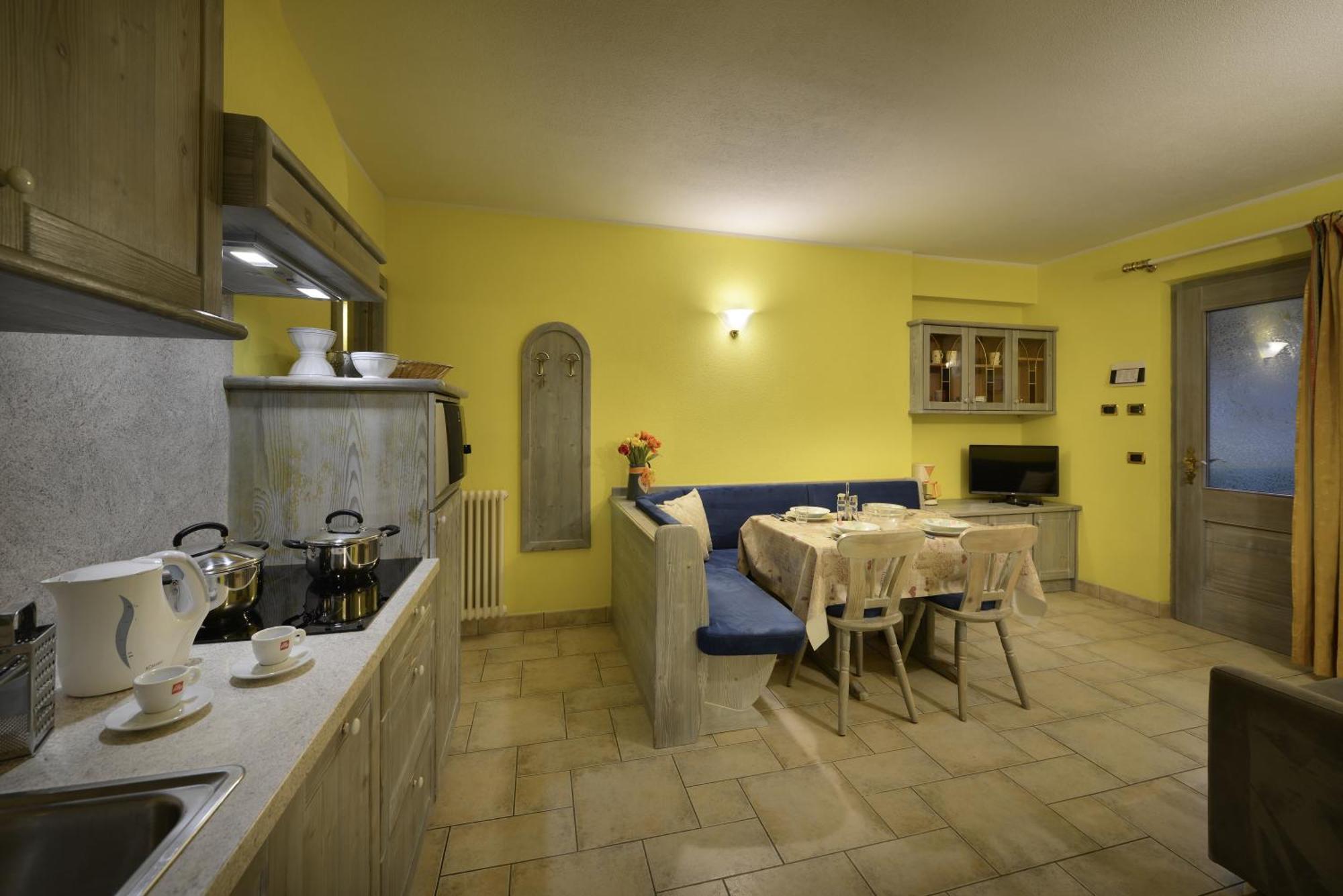 Residence Le Cascate Livigno Bagian luar foto