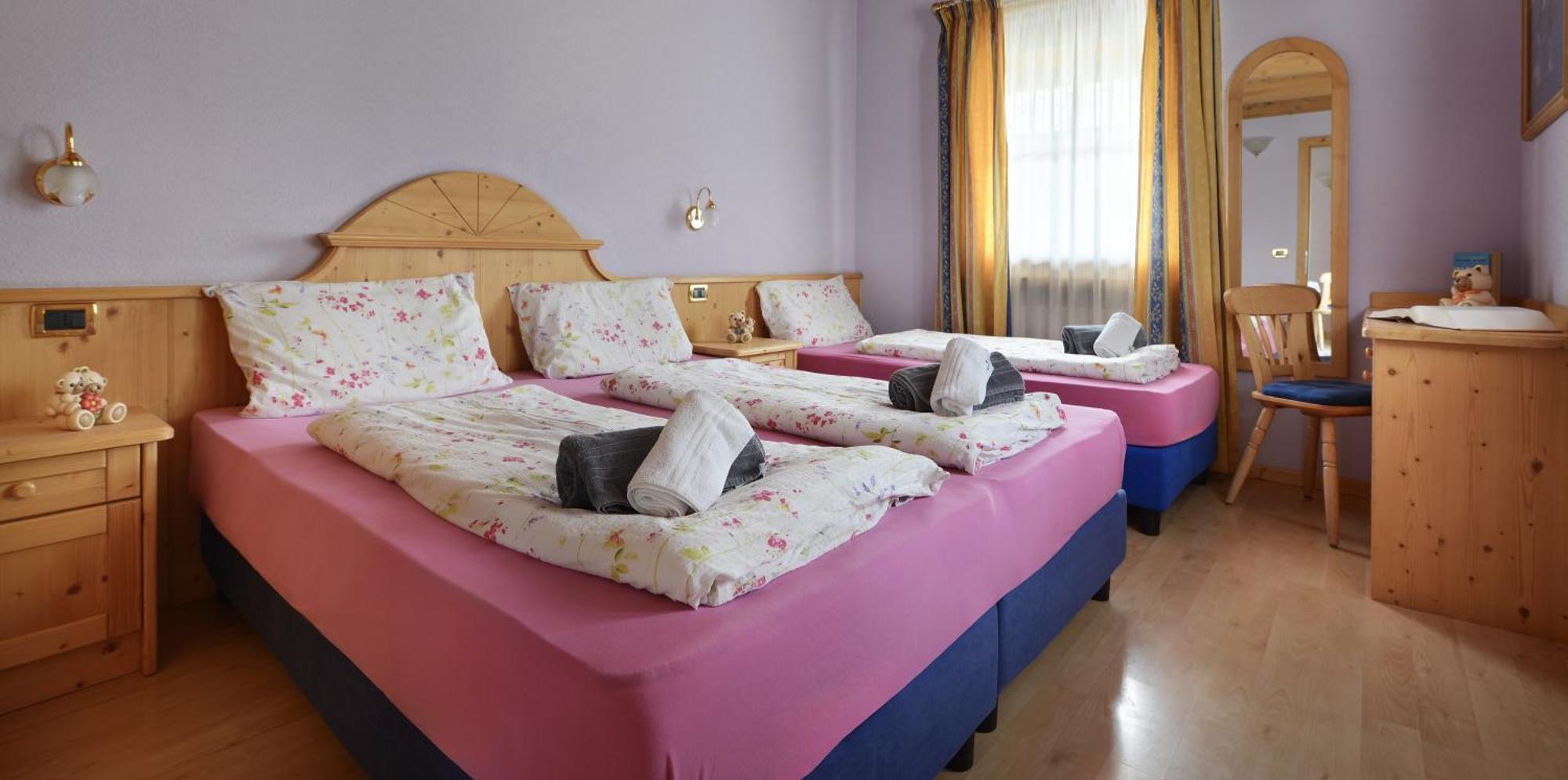 Residence Le Cascate Livigno Bagian luar foto