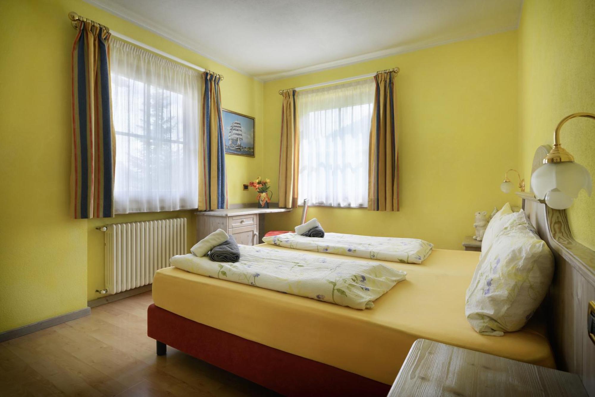 Residence Le Cascate Livigno Bagian luar foto