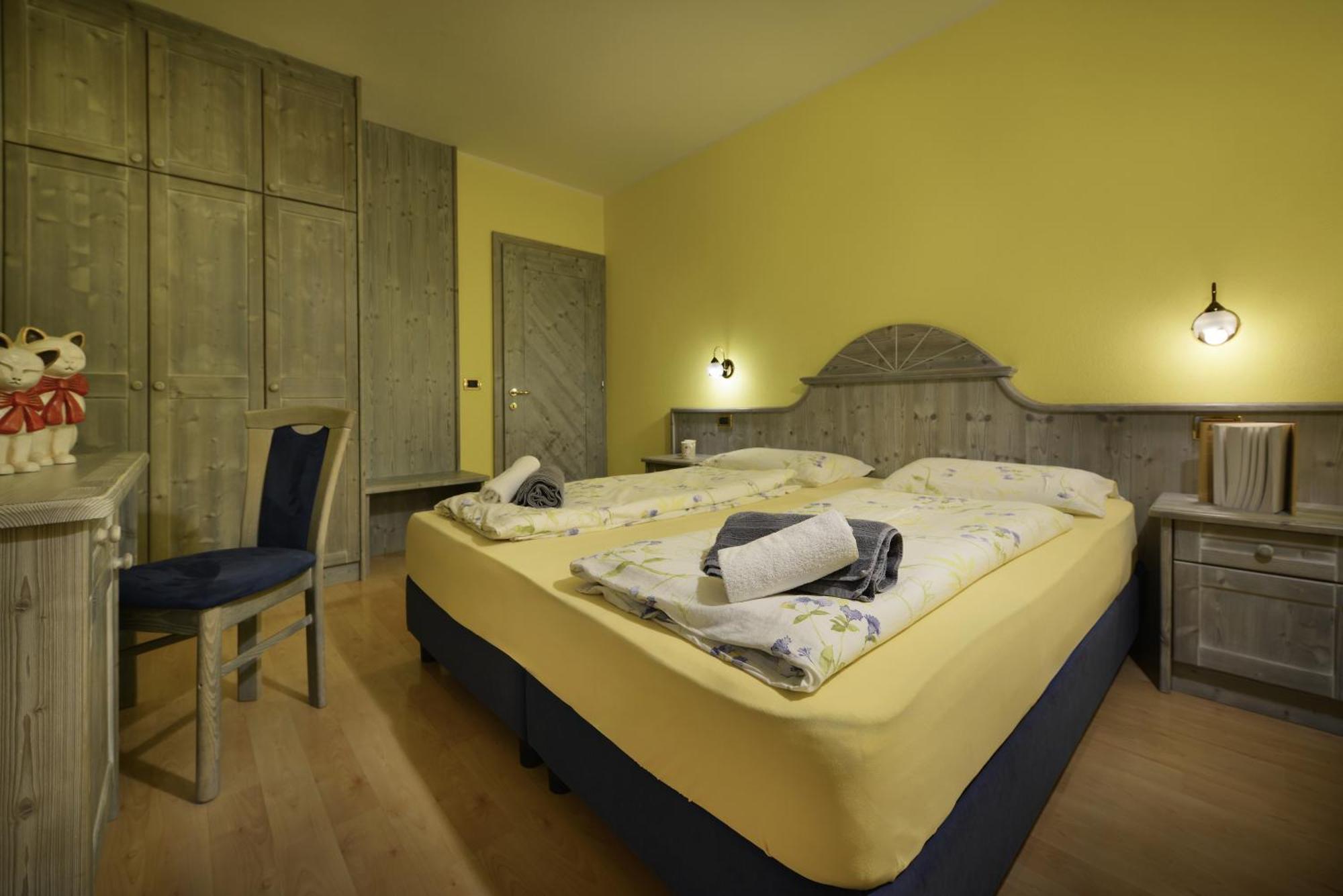 Residence Le Cascate Livigno Bagian luar foto