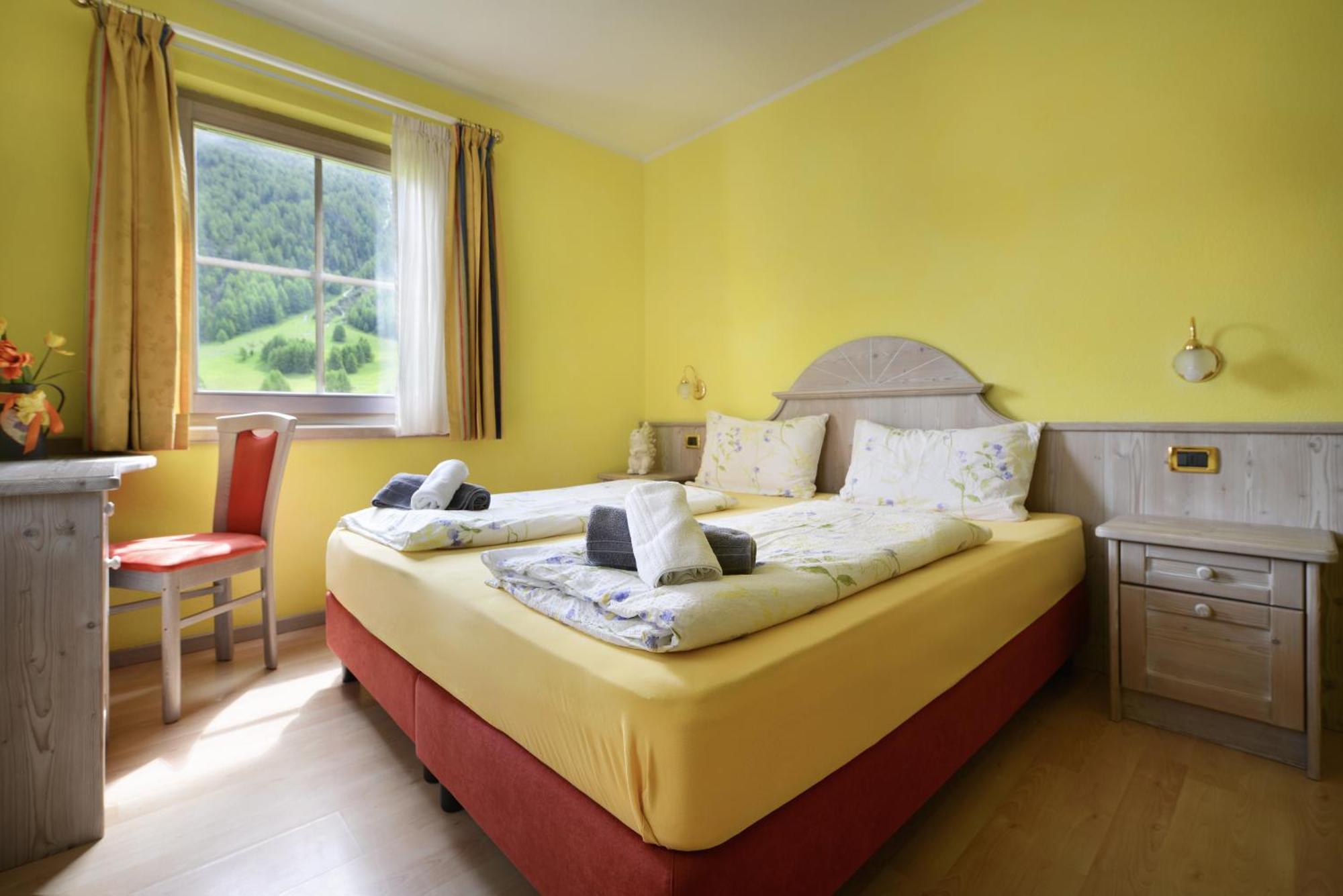 Residence Le Cascate Livigno Bagian luar foto