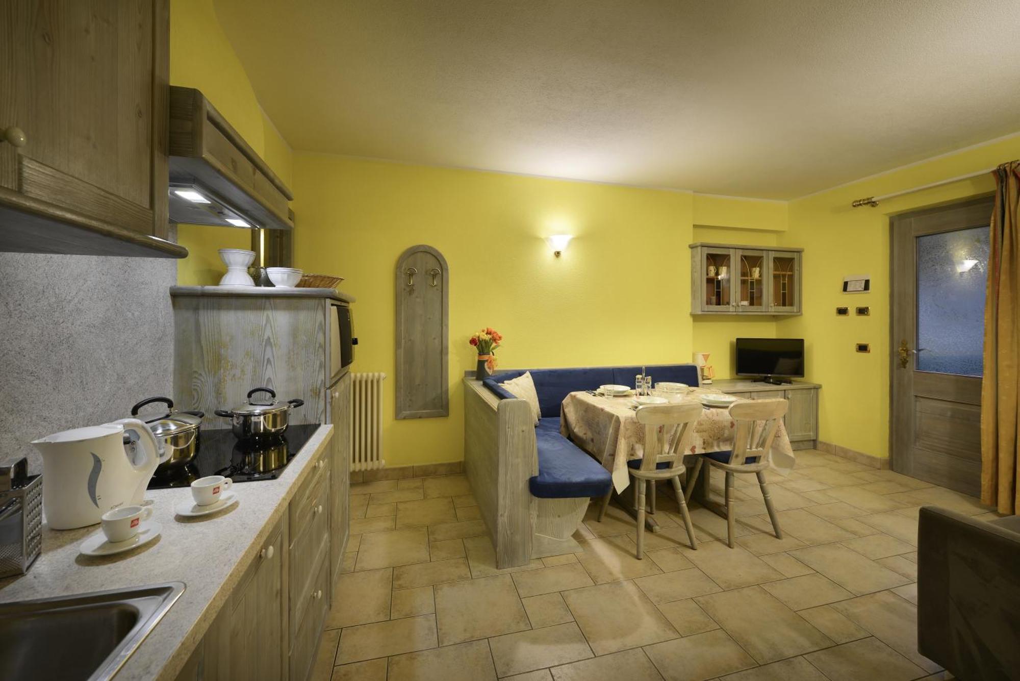 Residence Le Cascate Livigno Bagian luar foto