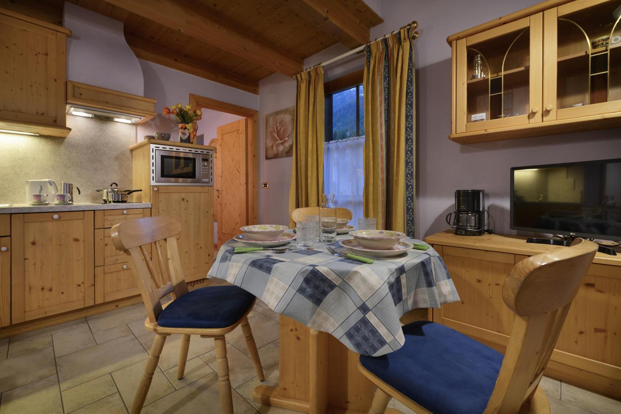 Residence Le Cascate Livigno Bagian luar foto