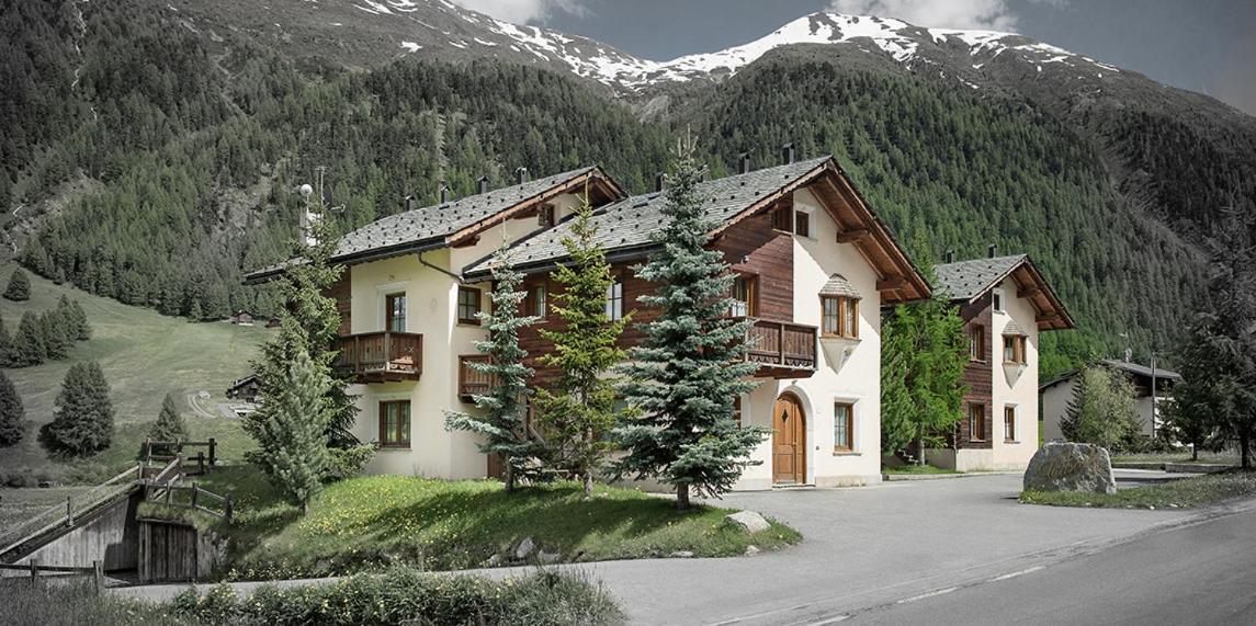 Residence Le Cascate Livigno Bagian luar foto
