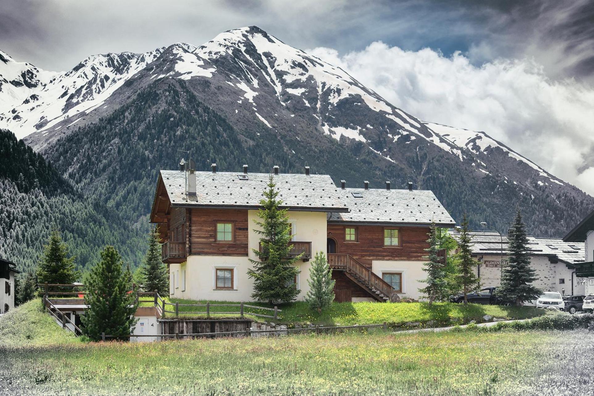 Residence Le Cascate Livigno Bagian luar foto